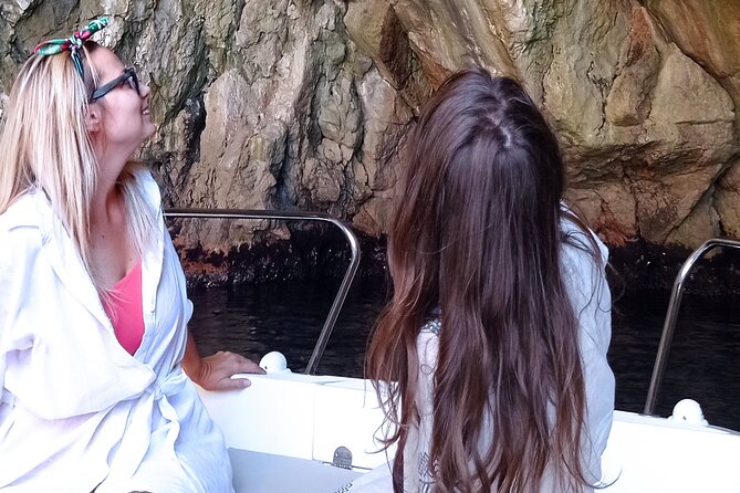 Half-Day Private Speed Boat Tour in Dubrovnik on Elaphiti Islands - Onboard Comfort: Snacks, Drinks, and Floating Devices