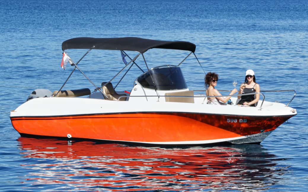 Hello Dubrovnik: Blue Cave Tour 4h - All Inclusive - Drinks on board: what’s included and what to expect