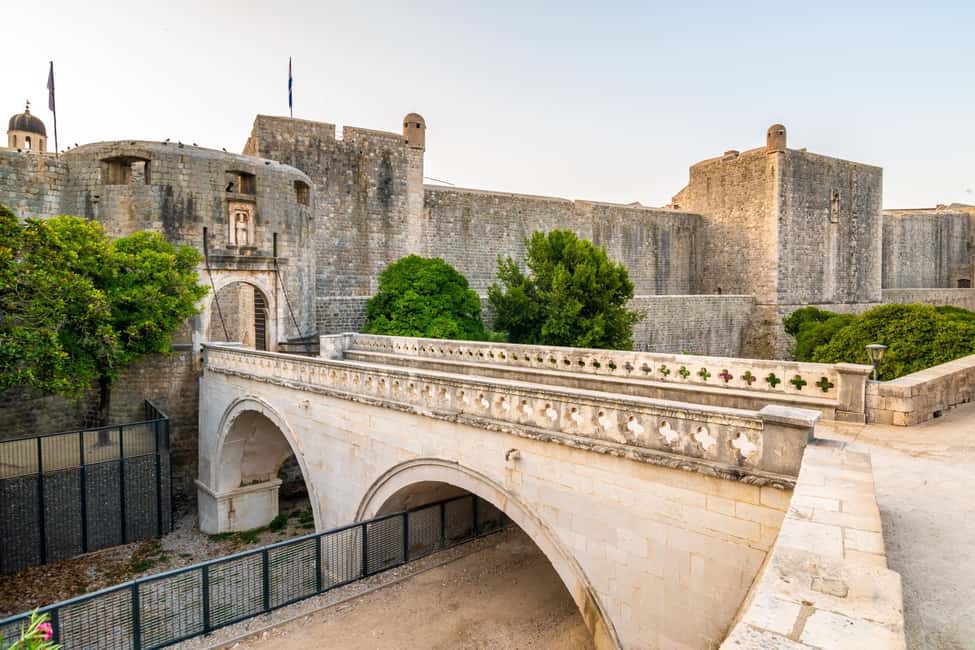 Jewish History of Dubrovnik Old Town Private Walking Tour - Ploče Gate, Sponza Palace, and the Rector’s Palace: Power Shapes Daily Life