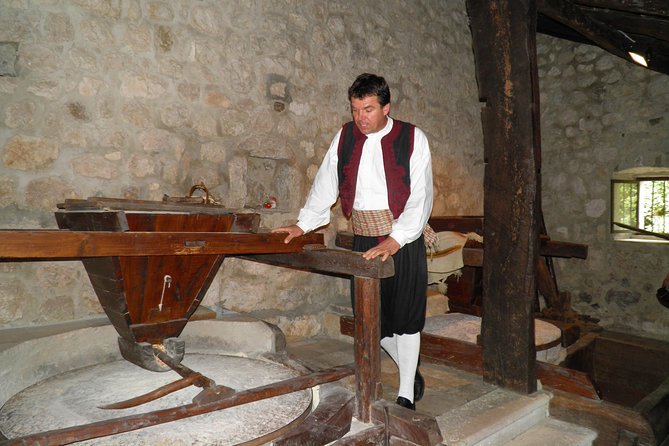 Konavle Valley Wine Tour from Dubrovnik with Train Ride and Wine Tasting - Stop 1: Zastolje and the Brajković Wine Cellar