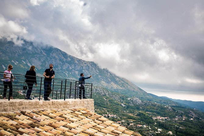Konavle Wine& History&food Tour - Wine tasting on an agro-tourism farm: why the setting changes the pour