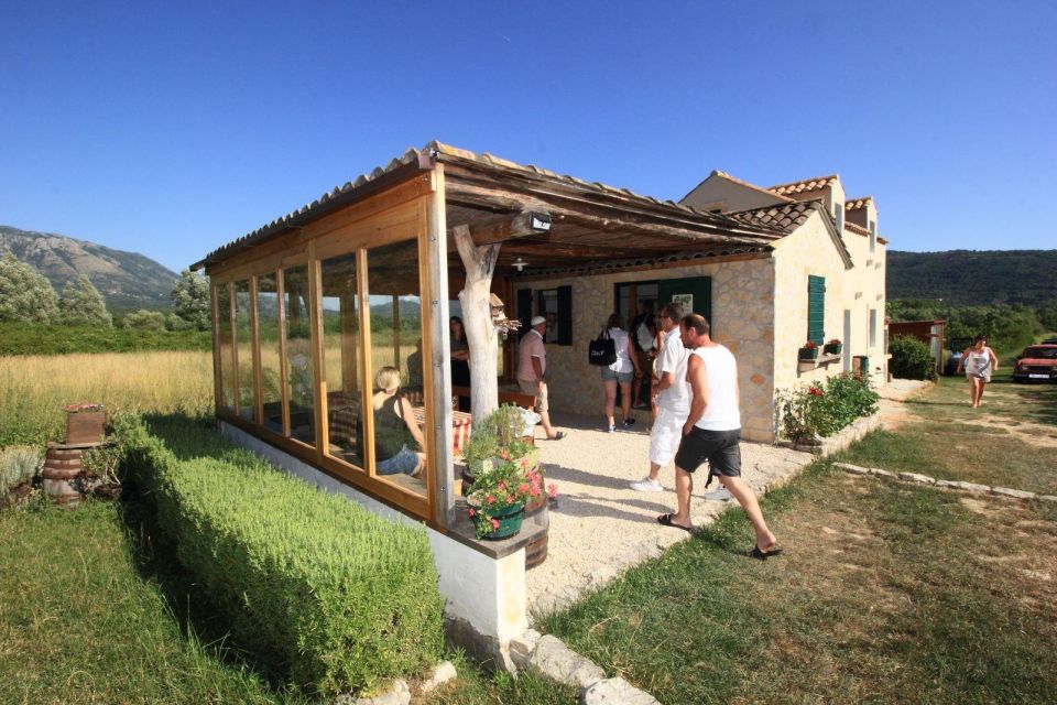 Konavle wine tasting tour from Dubrovnik with 2 vinery's - FAQ