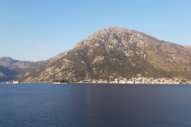 Laizy Wednesdays Tour to Montenegro - Guides, pacing, and what the “small group” changes
