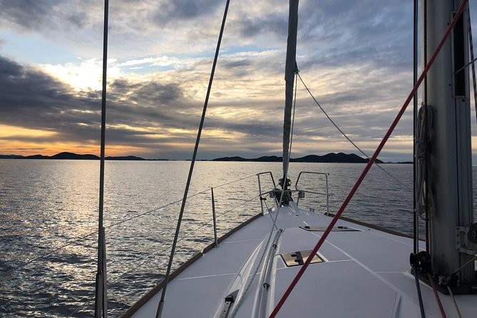 Luxury Private Sailing from Dubrovnik: Day & Multiday Tours - Food strategy: breakfast, welcome pack, and what to do about lunch