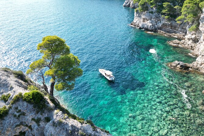 Luxury Private Speedboat Tour Islands & Blue Cave - Picnic lunch on the water: seafood, fruit, and a real reset