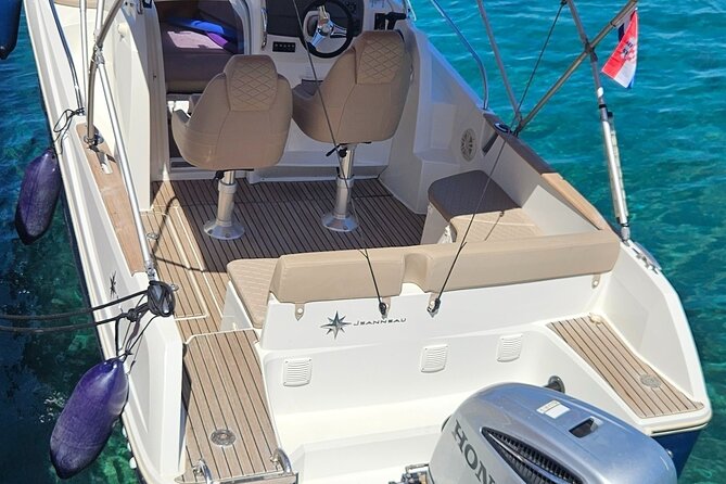 Luxury Private Speedboat Tour Islands & Blue Cave - Price and value for a private group up to 6