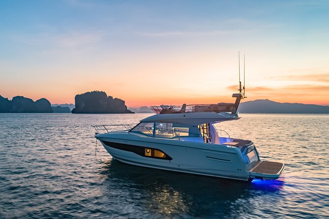 Luxury sunset cruise in Dubrovnik - Luxury on the Adriatic: what makes this cruise feel high-end