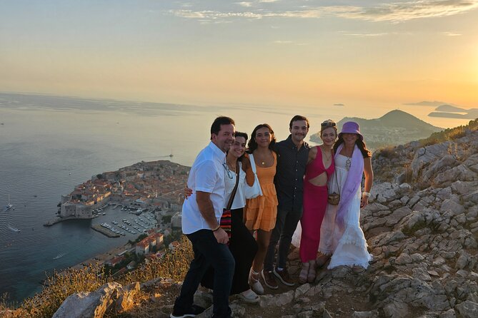 Luxury Sunset Tour with Wine Tasting - Stop 4: The specially selected sunset spot and three local wines