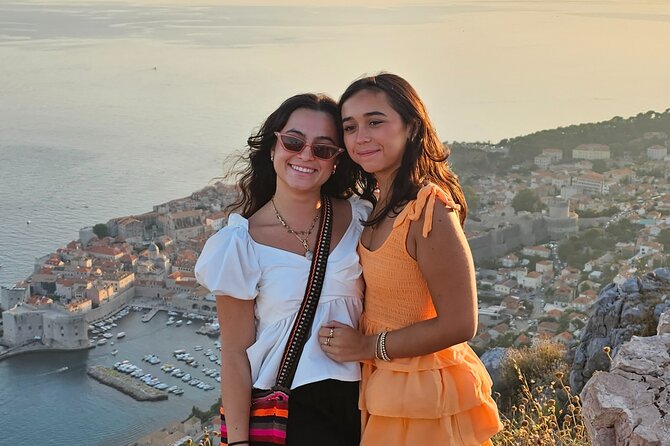 Luxury Sunset Tour with Wine Tasting - What to wear and bring for an evening climb and tasting