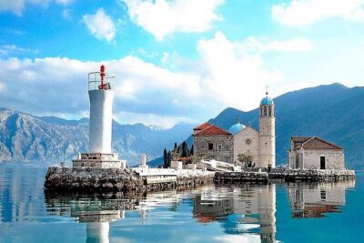 Montenegro & Bosnia in 1day: 2 Countries Day Tour from Dubrovnik - Kotor Old Town: Churches, Squares, and a Free Walk on the Walls