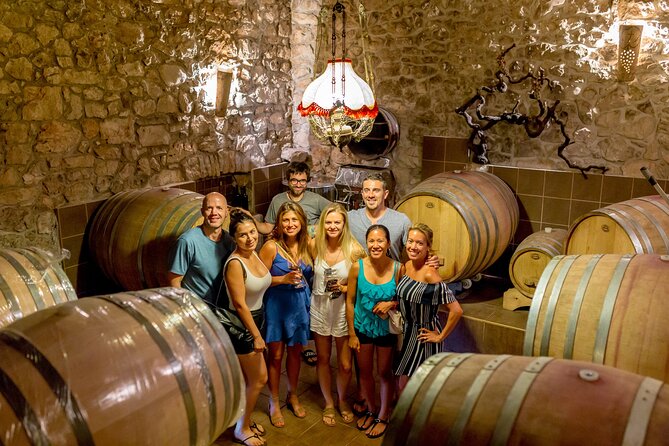 Peljesac&Ston Small-Group Food & Wine Experience from Dubrovnik - Konoba lunch: three courses that feel like a real family meal