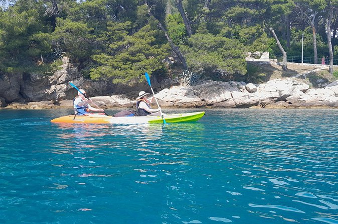 'Pomalo' Guided Sea Kayaking Tour in Cavtat - What You Bring Dry (and What the Tour Provides)