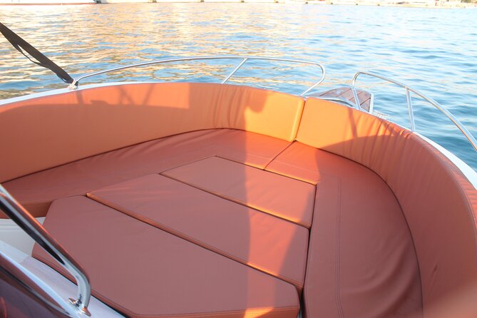 Private 4h Boat Tour Elaphite Islands with Barracuda 545 - Price and value: $384.47 per group can be a steal or a splurge