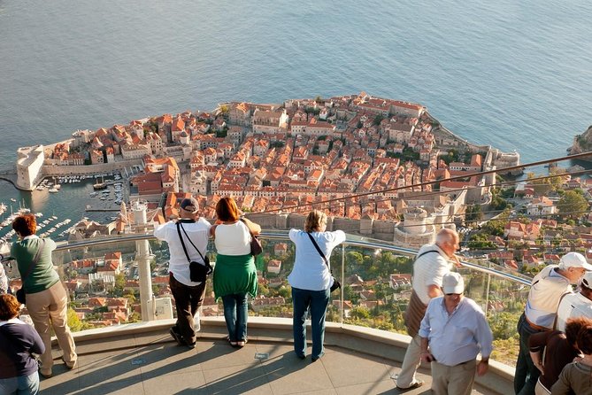 Private Arrival Transfer: Dubrovnik Airport to Dubrovnik, Orebić - If you’re heading to Orebić: the private start that helps you slow down