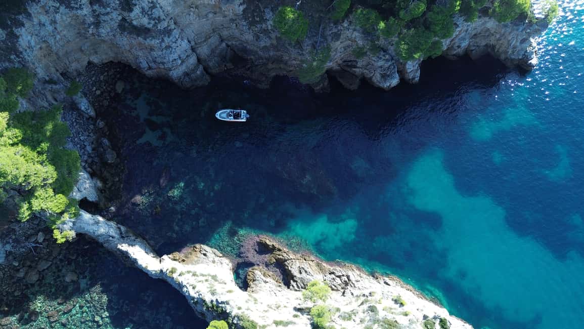Private Boat Tour Tailor-Made 6h-All Inclusive - Elaphiti Islands time: swim stops in calmer waters