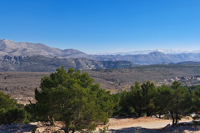 Private Customizable Tour of Croatia Via Minivan with a Guide - The passport reality (and why it matters in the region)