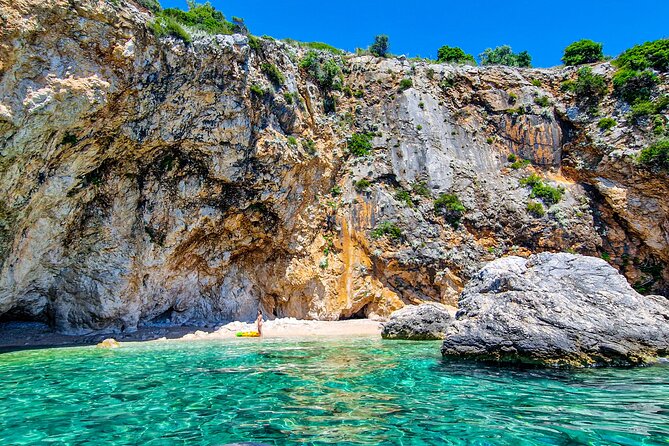 Private Full day Elafiti islands and Blue cave tour - Price and logistics: is it worth $600 per group?