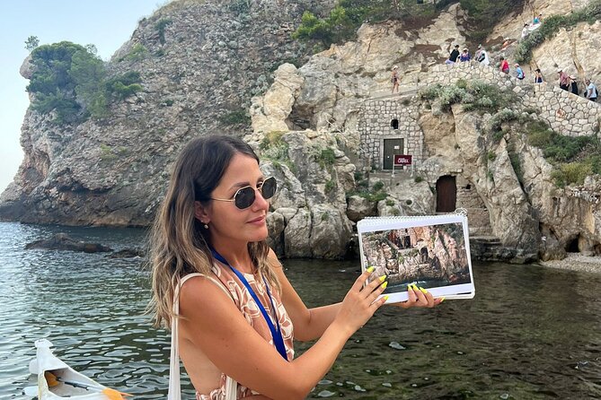 Private Game of Thrones Tour with King's Landing Garden - The Guide Matters: Scene Matching With a Game of Thrones Book