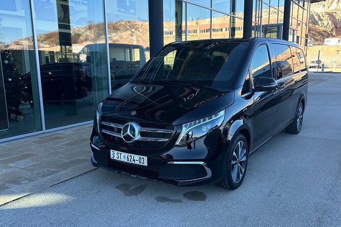 Private return transfer to Dubrovnik airport - Private means your group stays together