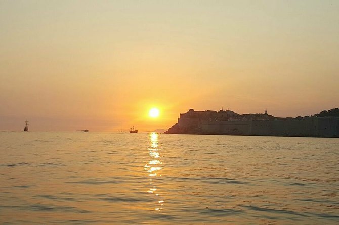 Private romantic Sunset tour - Lokrum Island: Where the Light Turns the Mood Calmer