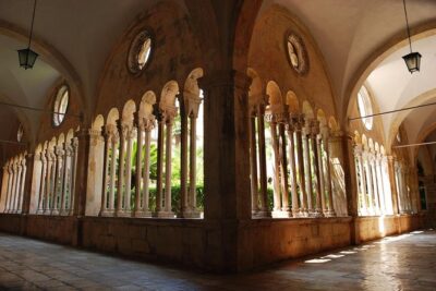 Private Tour: Panoramic Dubrovnik Tour Including Old Town Walking Tour - The Old Town walking tour: Stradun and the landmarks that anchor the story