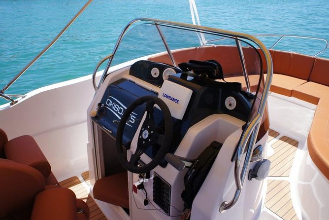 Private tour to the Elafiti with Barracuda 545 - half day 4h - Blue and green caves: how the captain guidance changes the experience