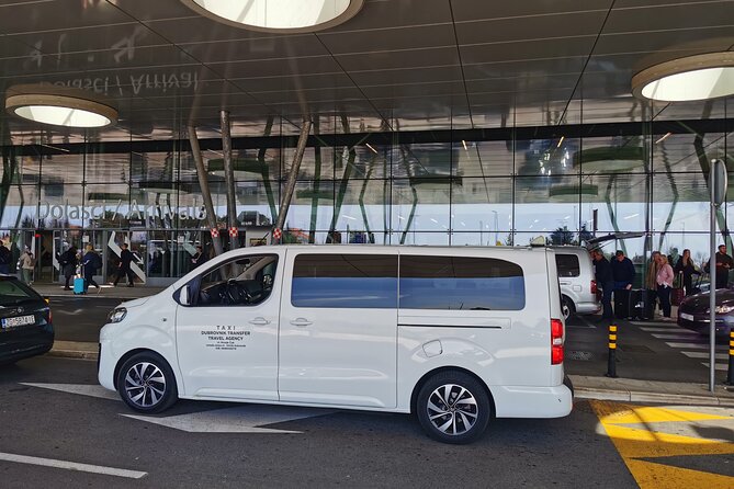 Private Transfer by 8 seats van from and to Dubrovnik Airport - English Support and Private Group Comfort