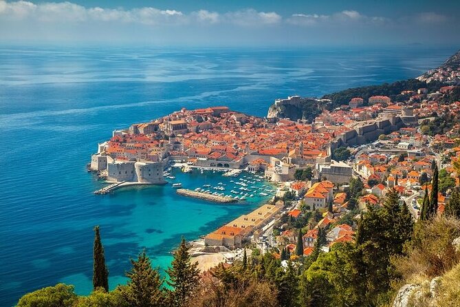 Private Walking Tour in Dubrovnik with Guide - The Cathedral of the Assumption: where worship meets archaeology