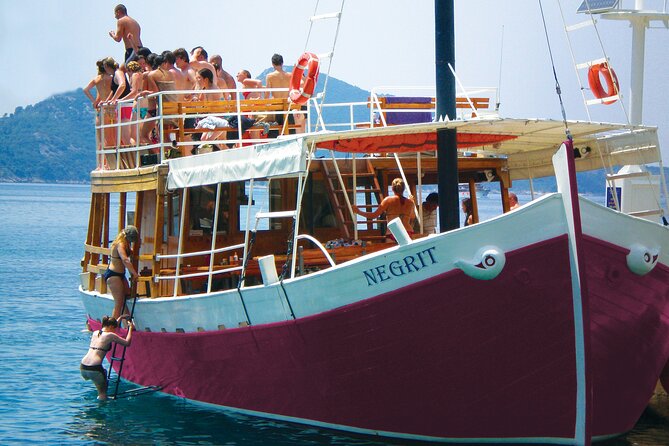 Rent a Boat! (Group Option - Half Day) - Key Points You’ll Care About