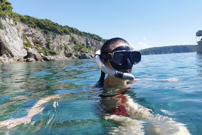 Rent a luxury speed boat for great fun on this Elaphiti Islands tour - Pickup, meeting point, and planning your day in Dubrovnik