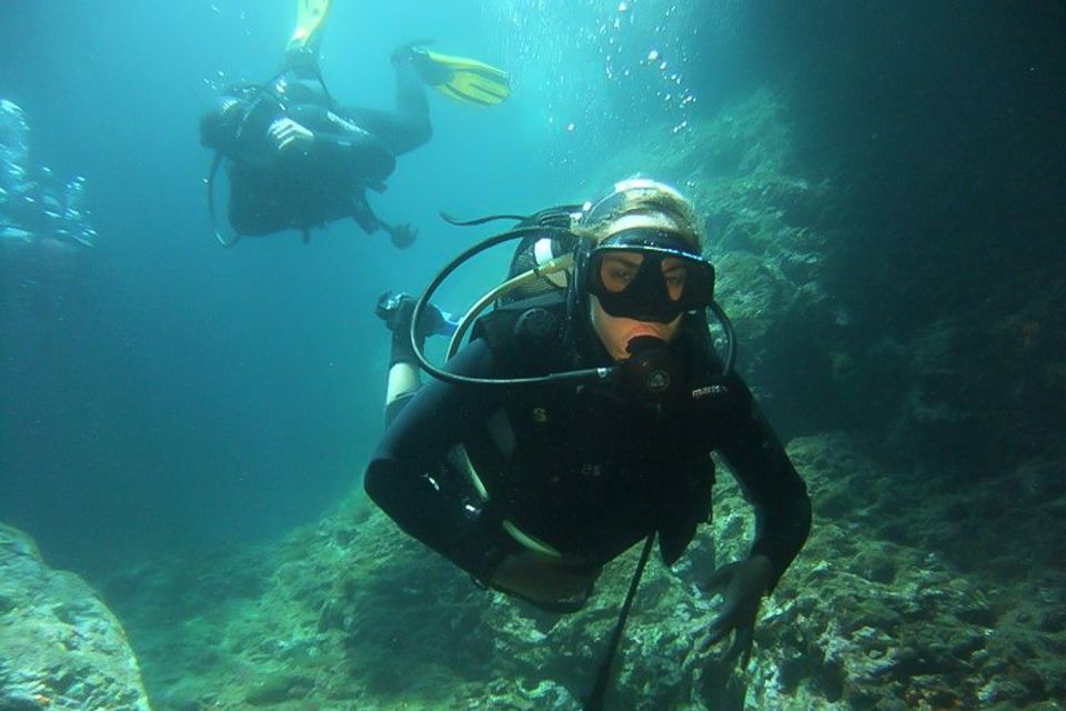 Scuba Diving in Dubrovnik: 1 Dive for Certified Divers - Getting to the meeting point: Dubrovnik Palace first floor