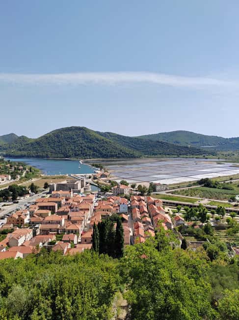 Ston private walking tour with the walls and saltworks visit - Why Ston’s Walls and Saltworks Belong in the Same Tour
