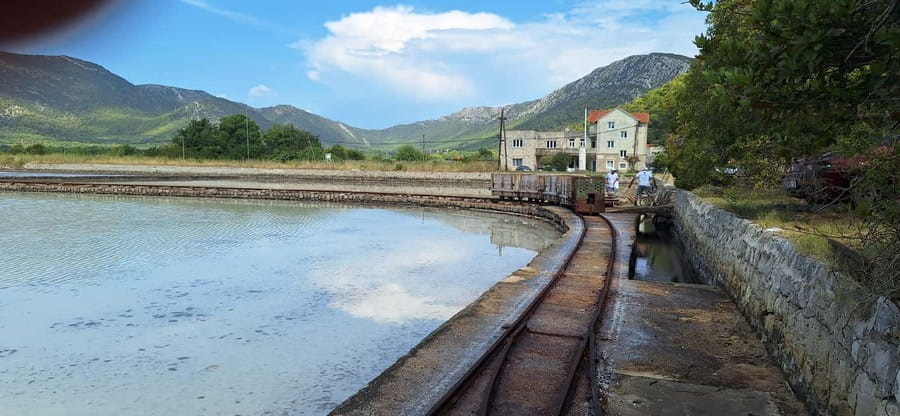 Ston: Private White Gold Tour With a Wall Climb - The white gold moment: visiting one of the oldest saltworks in Europe