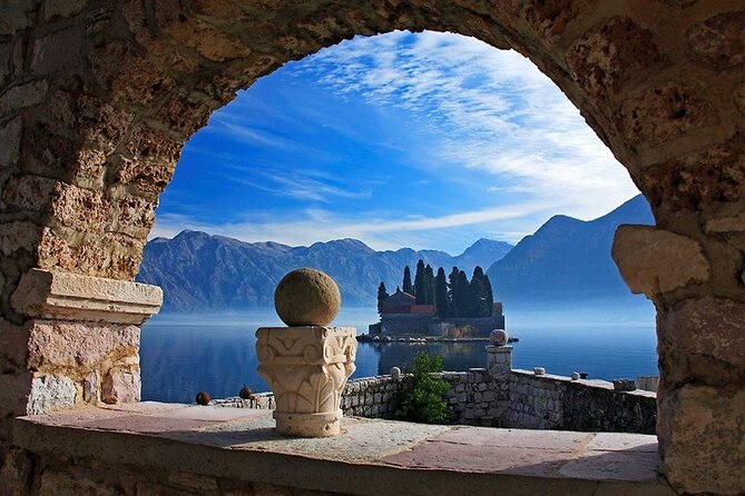 The Pearls of Montenegro - Private Tour from Dubrovnik - Kotor Old Town: lunch time and your best window for old streets