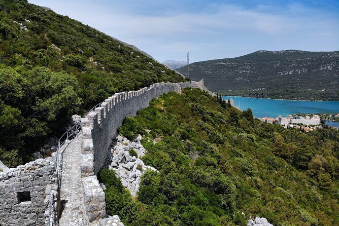 Transfer Dubrovnik to Split with Sightseeing in Ston Town - Walking the Ston City Walls Without Overcommitting